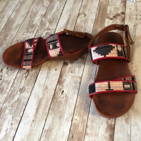 TOMS sandals - Picture 4 of 16